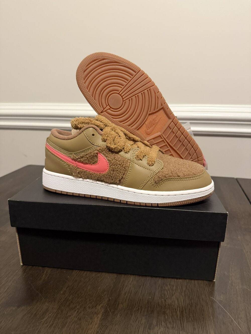 Nike Air Jordan 1 Low Utility GS "Teddy Bear" Size 6.5y 8W • Faux Fur •